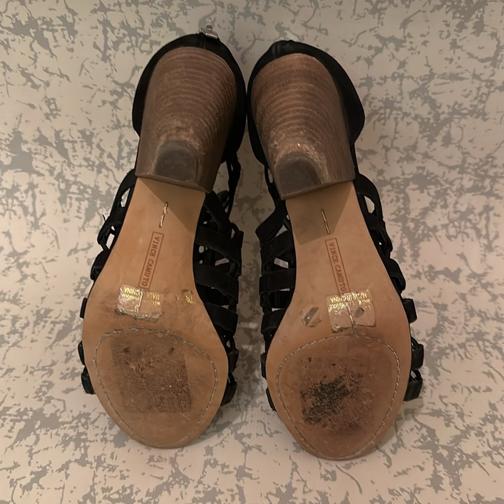 Vince Camuto heels - Picture 5 of 5